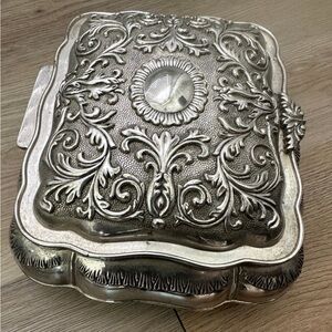 ❤️ Heavy Vintage Godinger Silverplate Victorian Jewelry Box – Red Velvet Lined